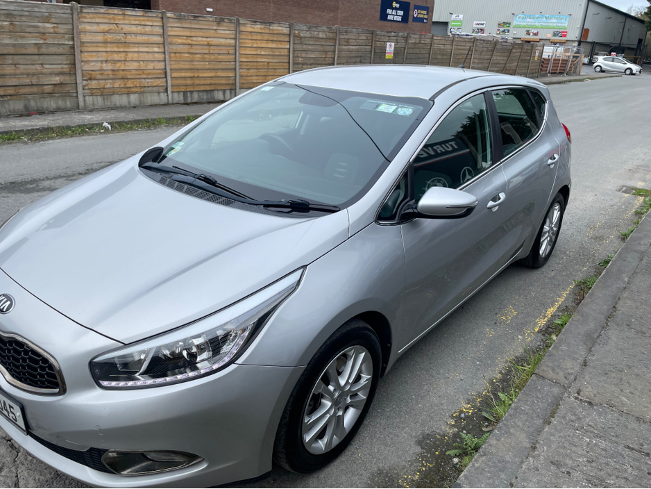 2012 Kia Ceed - image 8