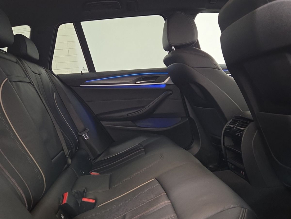 2023 BMW 5 Series - image 22