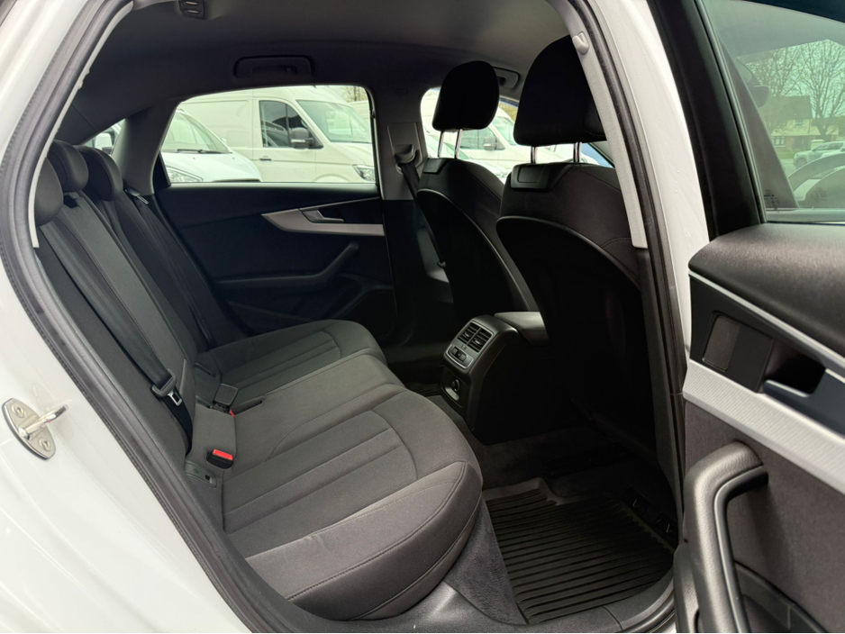 2017 Audi A4 - image 25