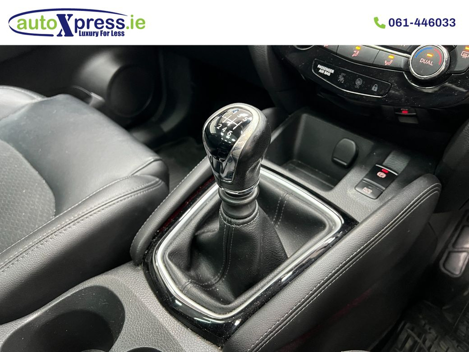 2017 Nissan Qashqai - image 8