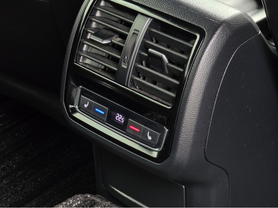 2017 Volkswagen Arteon - image 14