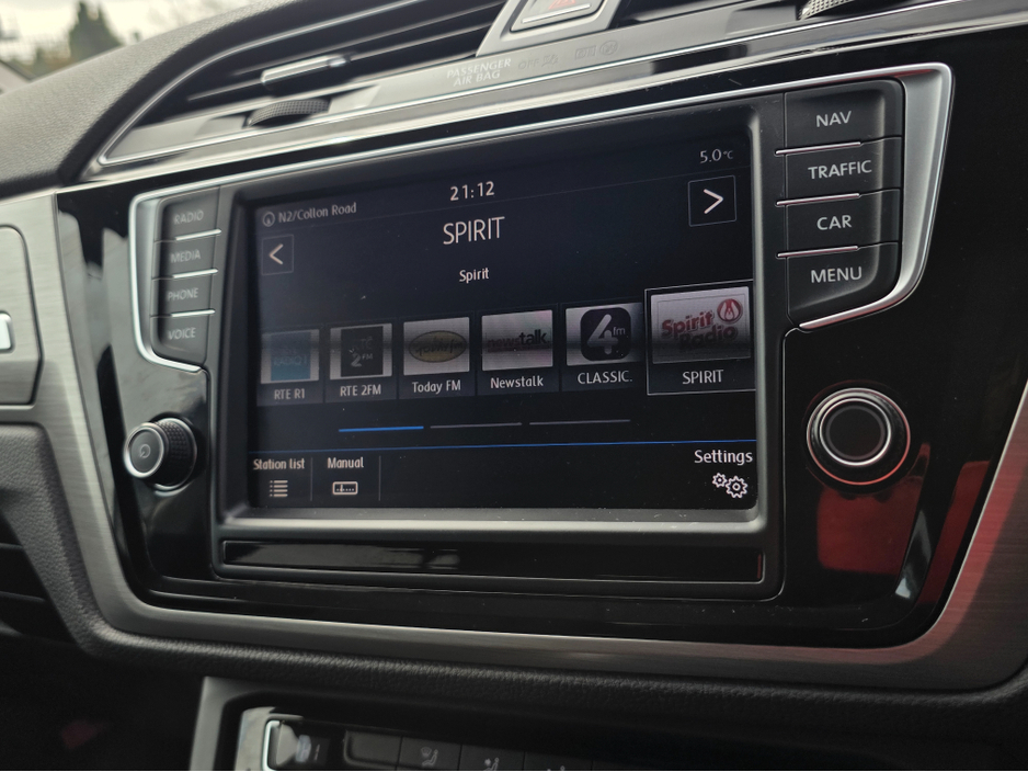 2017 Volkswagen Touran - image 20