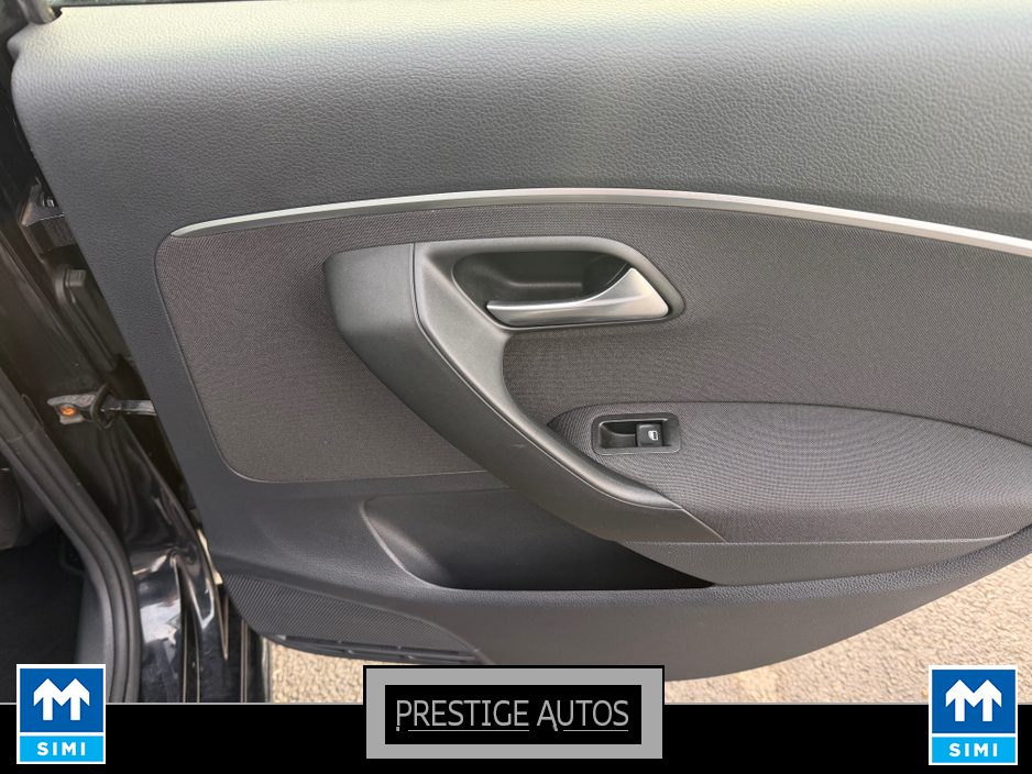 2015 Volkswagen Polo 1.2 PETROL COMFORT LINE AUTO ONLY 25000 KLM *CAR ID 94* €11,950