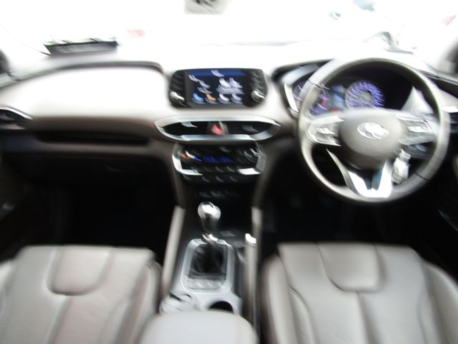 2019 Hyundai Santa Fe 2WD Executive Plus 5DR €23,950