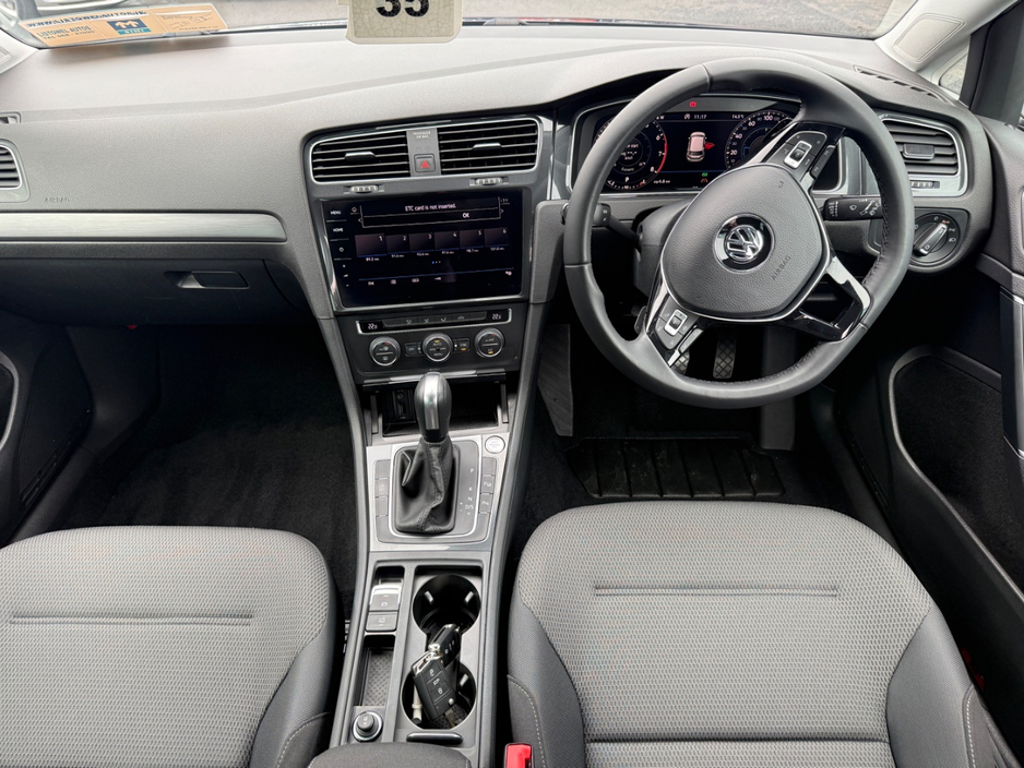 2020 Volkswagen Golf - image 12