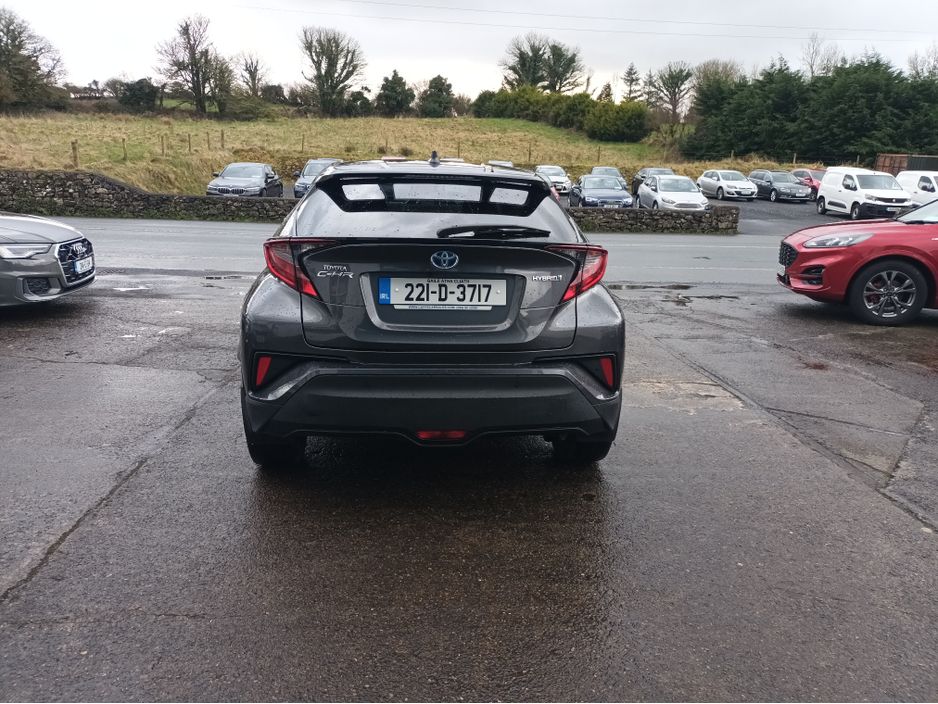 2022 Toyota C-HR - image 4