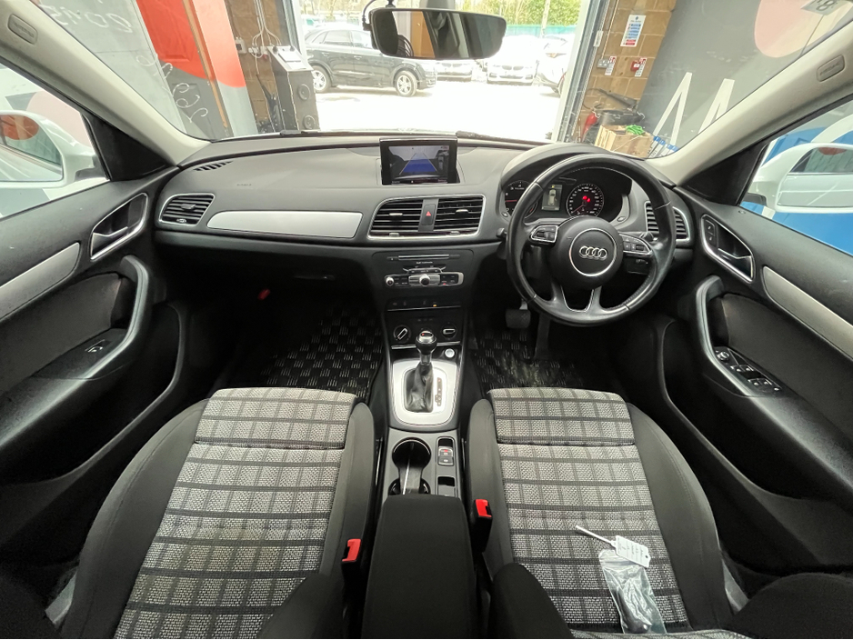 2015 Audi Q3 - image 16