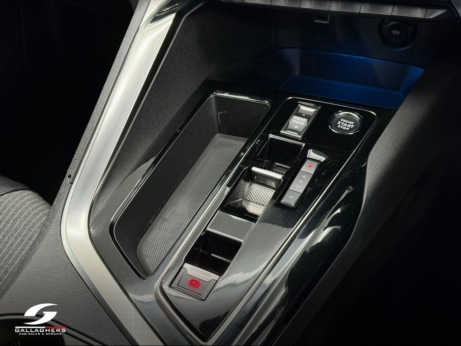 2023 Peugeot 5008 - image 24