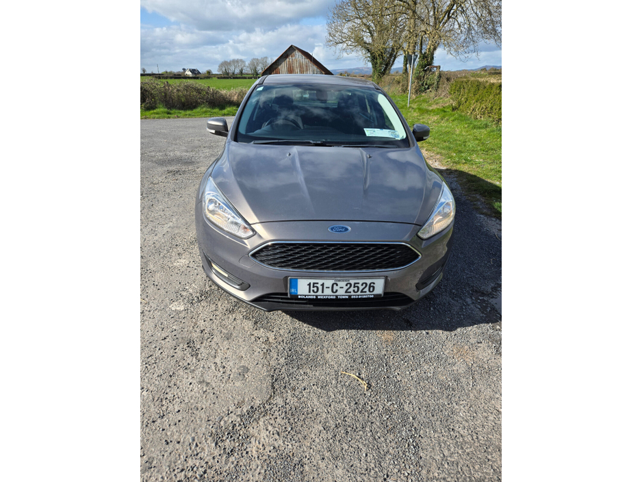 2015 Ford Focus - image 2