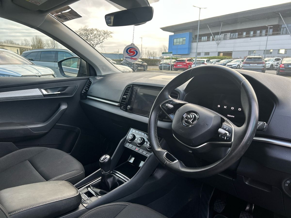 2024 Skoda Karoq - image 6