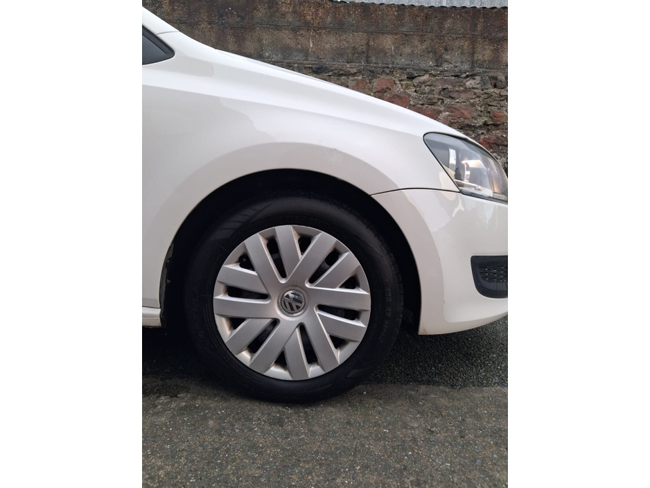 2014 Volkswagen Polo 1.2 60BHP €7,899