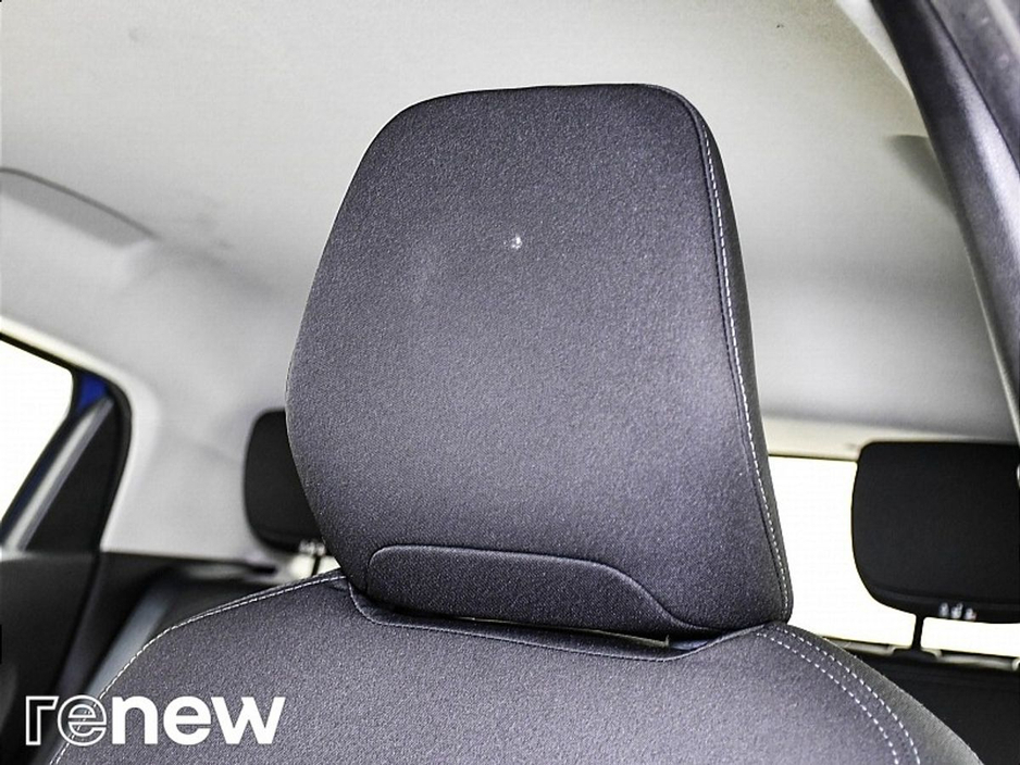 2022 Renault Clio - image 24