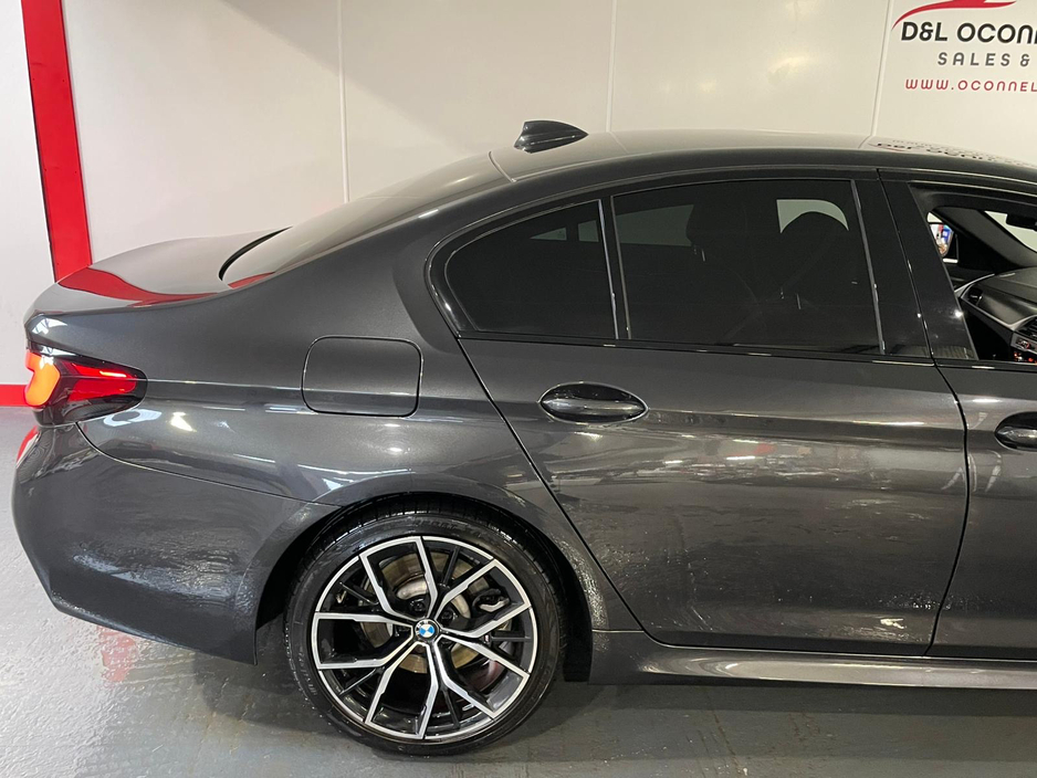 2022 BMW 5 Series - image 14