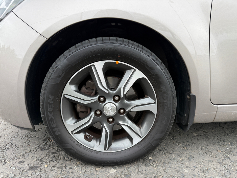 2018 Hyundai ix20 - image 9