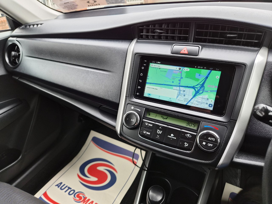 2017 Toyota Corolla - image 22