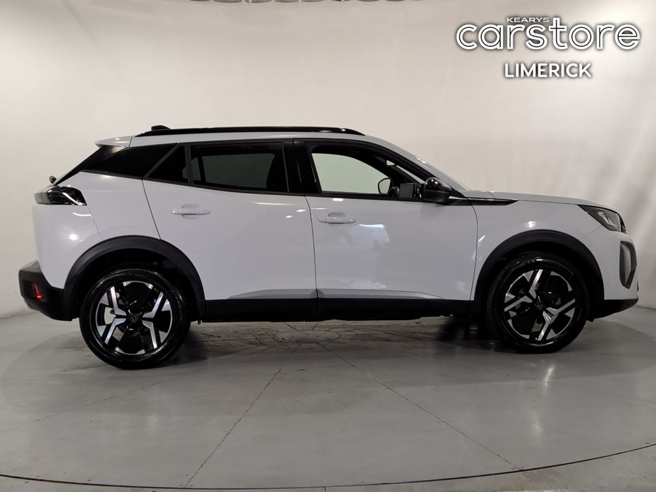 2024 Peugeot 2008 - image 2