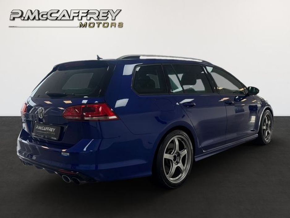 2016 Volkswagen Golf - image 5