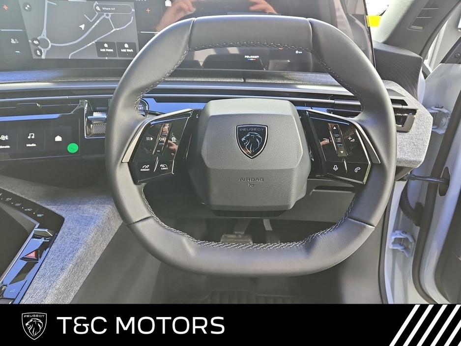 2026 Peugeot 3008 Allure 73kWh 527KMs Range, *Heated Front Seats* Front & Rear Sensors with Camera, Heated Steering Wheel, Wireless Apple Carplay & Android Auto. €48,495