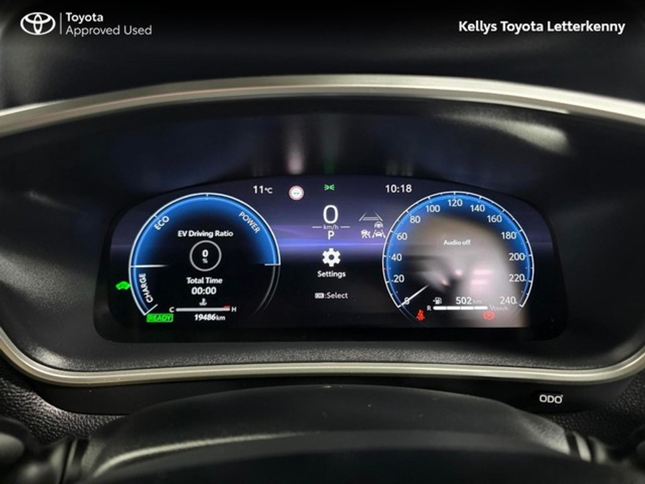 2025 Toyota Corolla Cross COROLLA CROSS 1.8 LUNA #174 €37,490