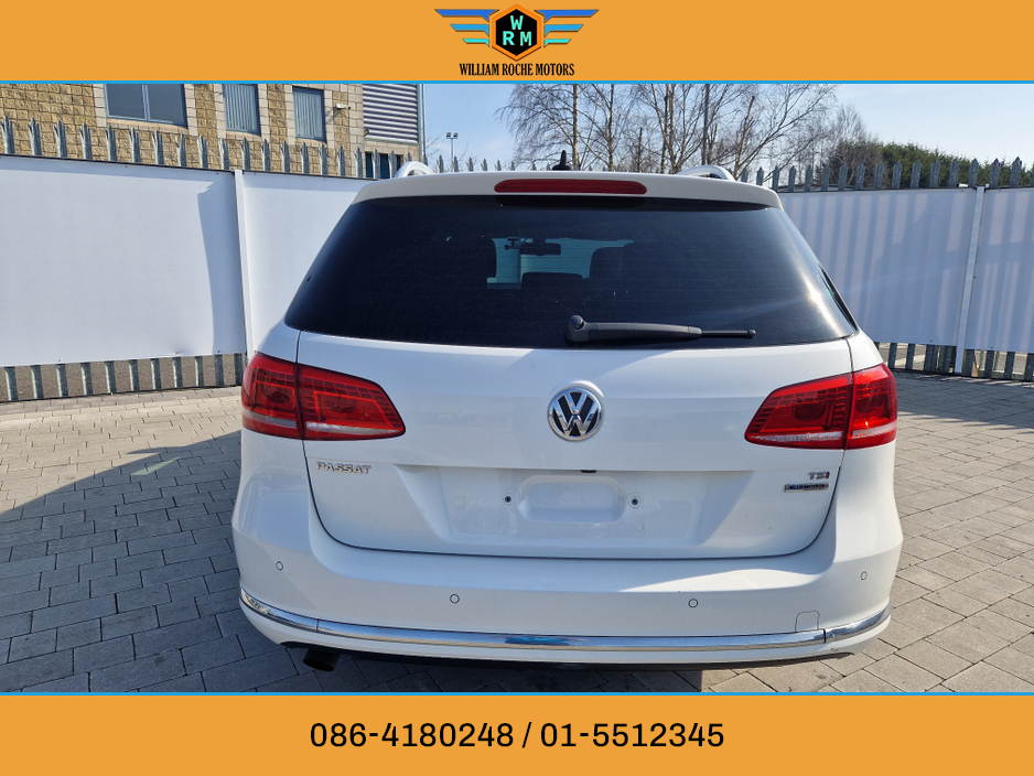 2013 Volkswagen Passat - image 14