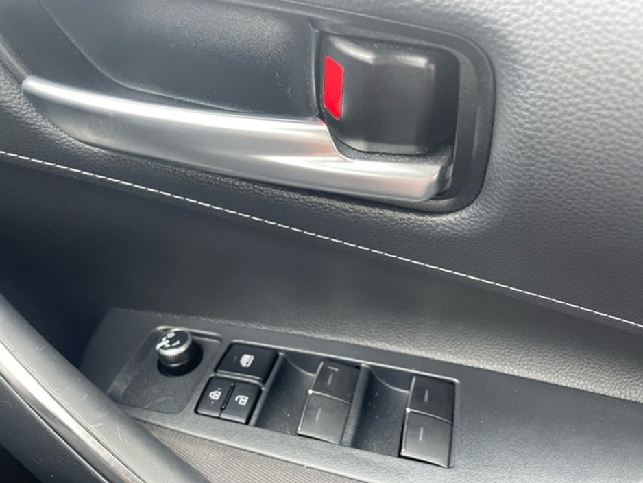 2022 Toyota Corolla - image 13