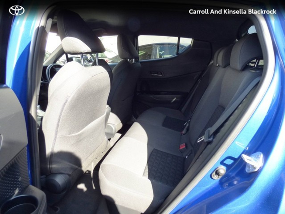 2021 Toyota C-HR - image 7