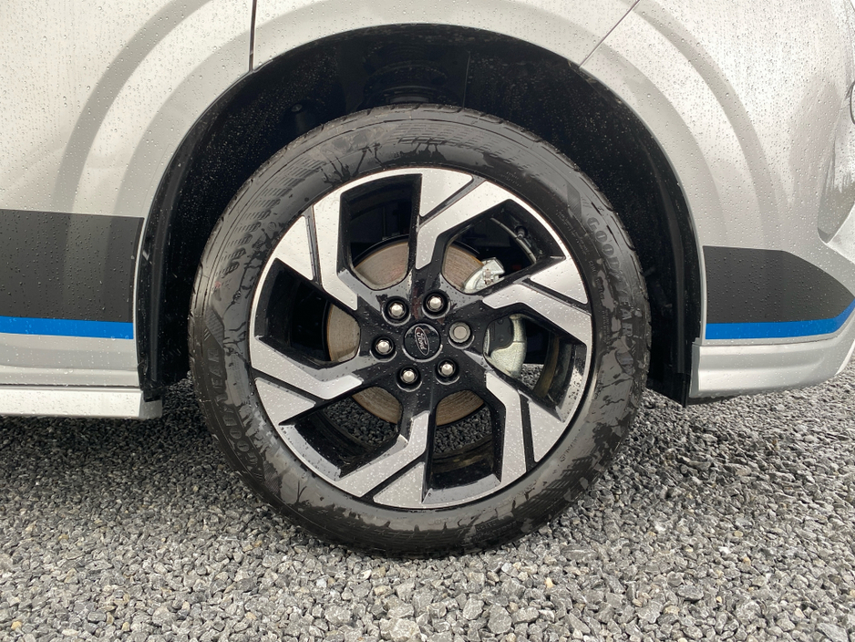 2026 Ford Transit Custom - image 21