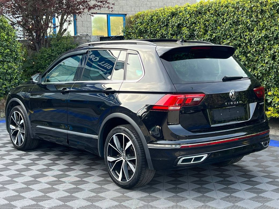 2023 Volkswagen Tiguan - image 6