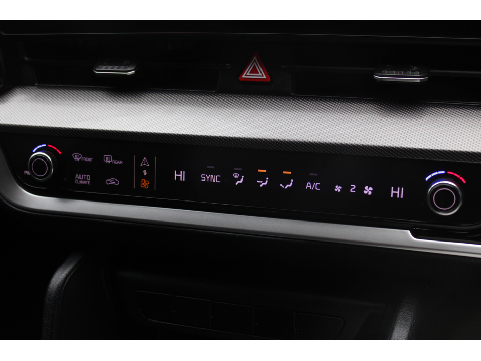 2022 Kia Sportage - image 15