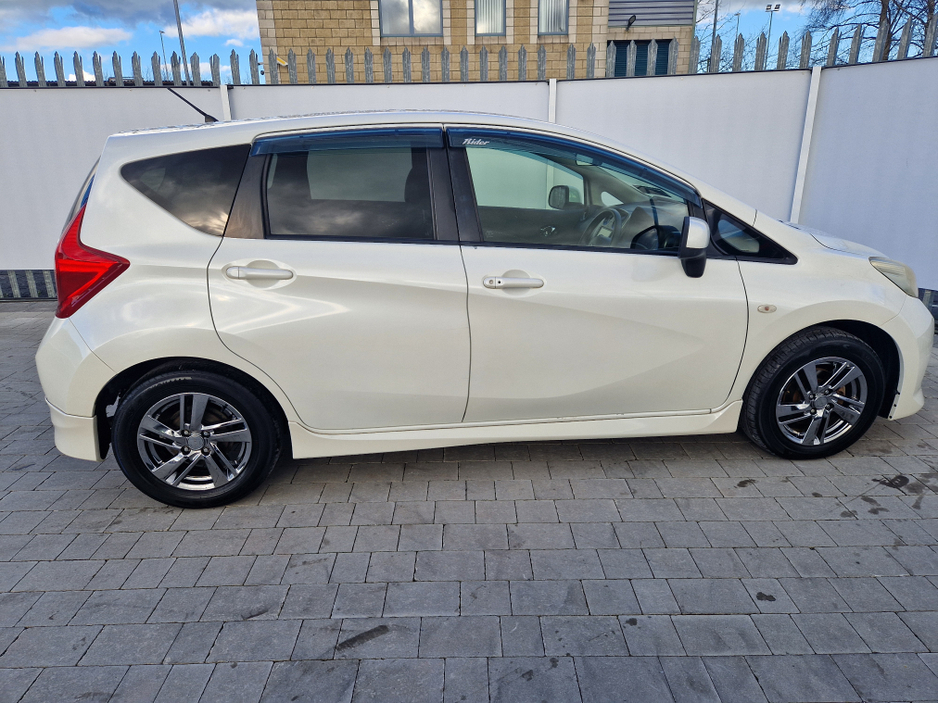 2014 Nissan Note - image 13