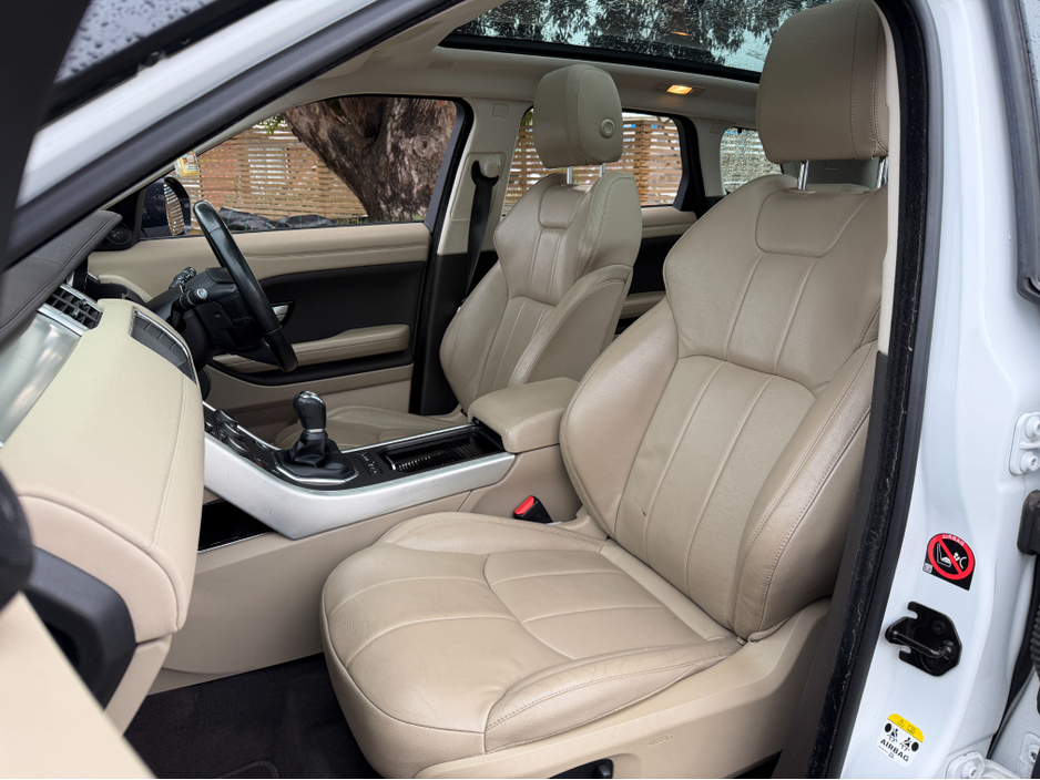 2016 Land Rover Range Rover Evoque ..PANORAMIC ROOF..BEIGE LEATHER €15,900