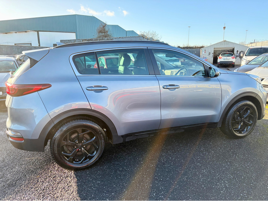 2021 Kia Sportage - image 5