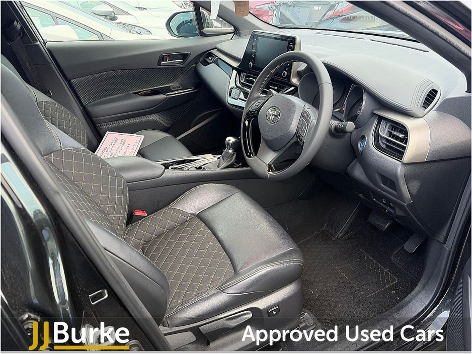 2023 Toyota C-HR - image 22