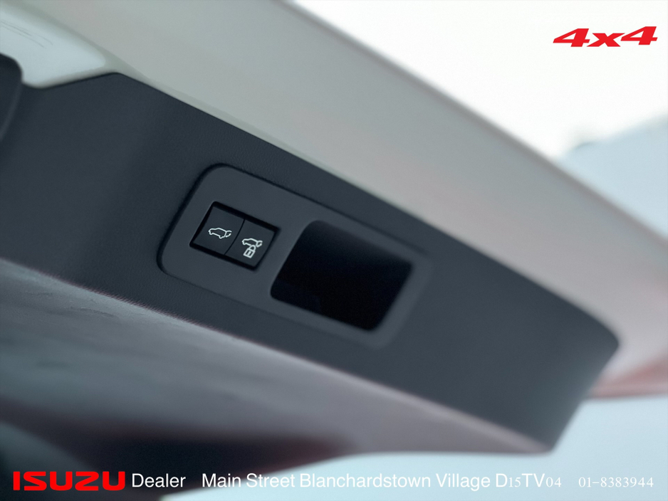 2025 Toyota Landcruiser Toyota Amazon 3.3 TwinTurbo V6 LC300 PEARL WHITE