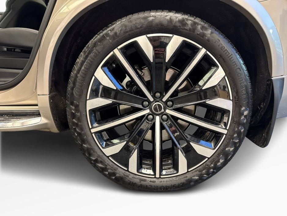 2026 Volvo XC90 - image 5