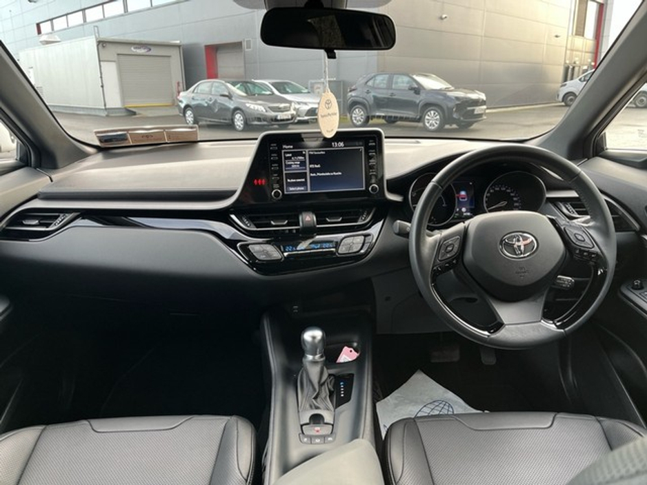 2023 Toyota C-HR HYBRID LUNA 4DR AUTO €28,950