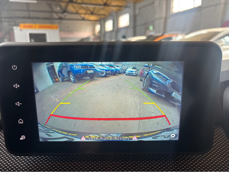 2023 Dacia Sandero - image 21