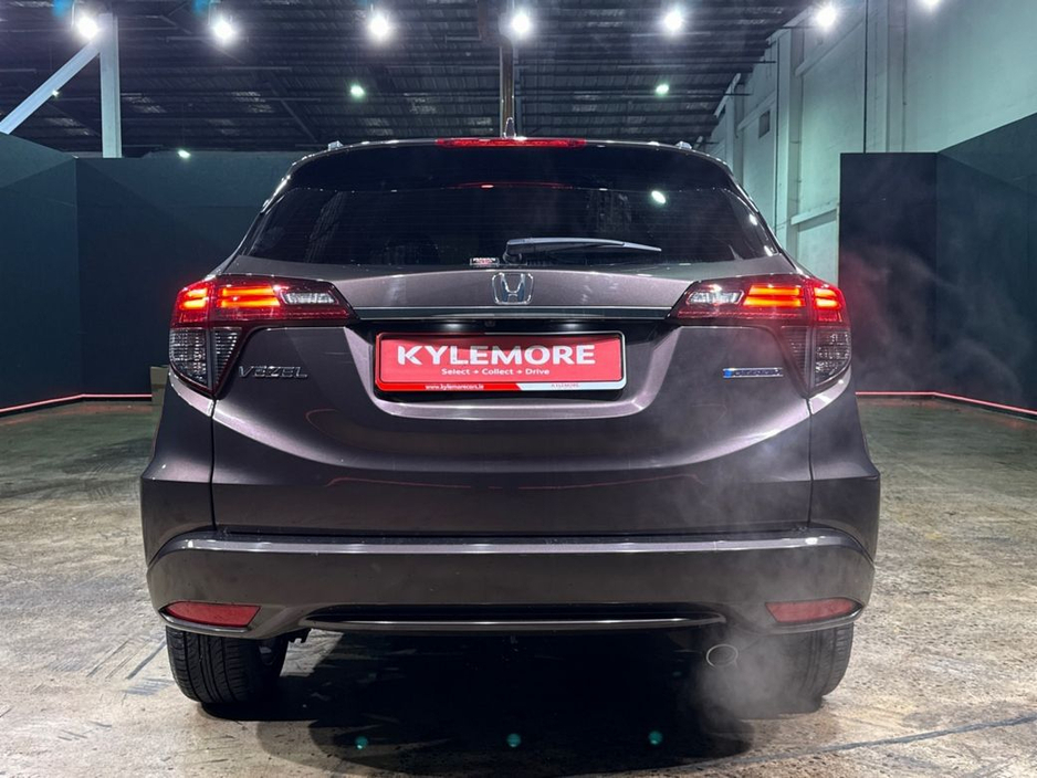 2019 Honda Vezel 1.5 HYBRID SUV - BROWN LEATHER INTERIOR - FACTORY ALLOYS - PADDLE SHIFT - CRUISE CONTROL - REAR CAMERA €20,950