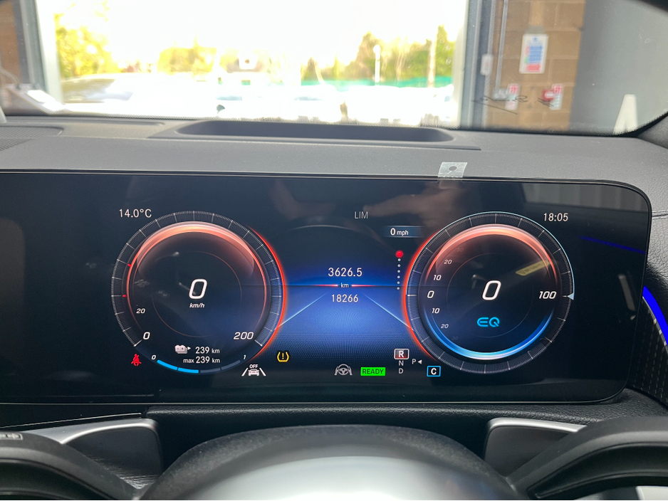 2023 Mercedes-Benz EQB - image 26