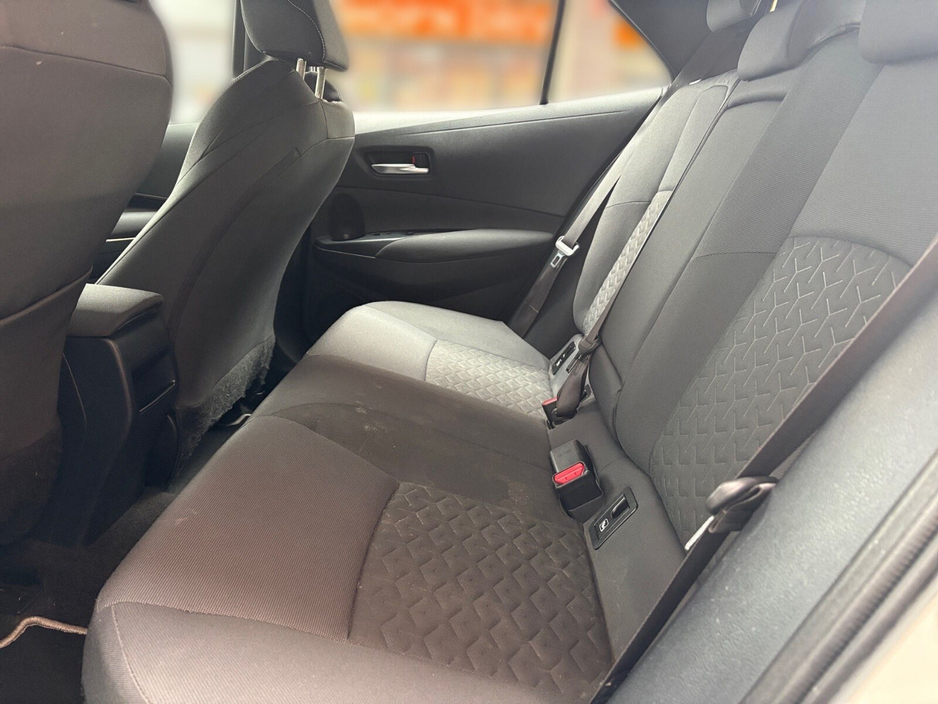 2019 Toyota Corolla - image 13