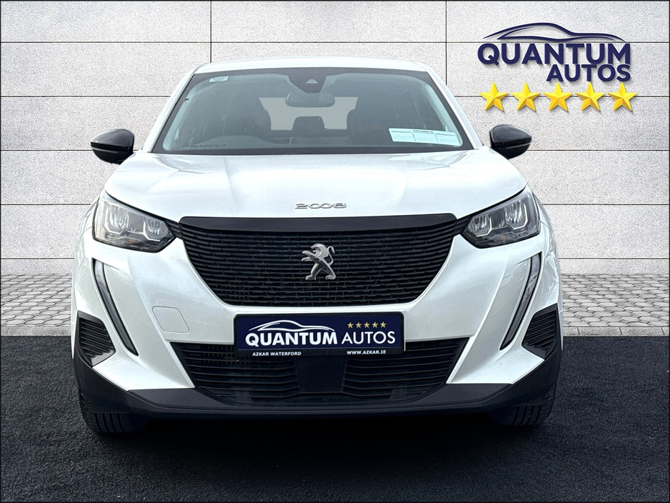 2022 Peugeot 2008 - image 2