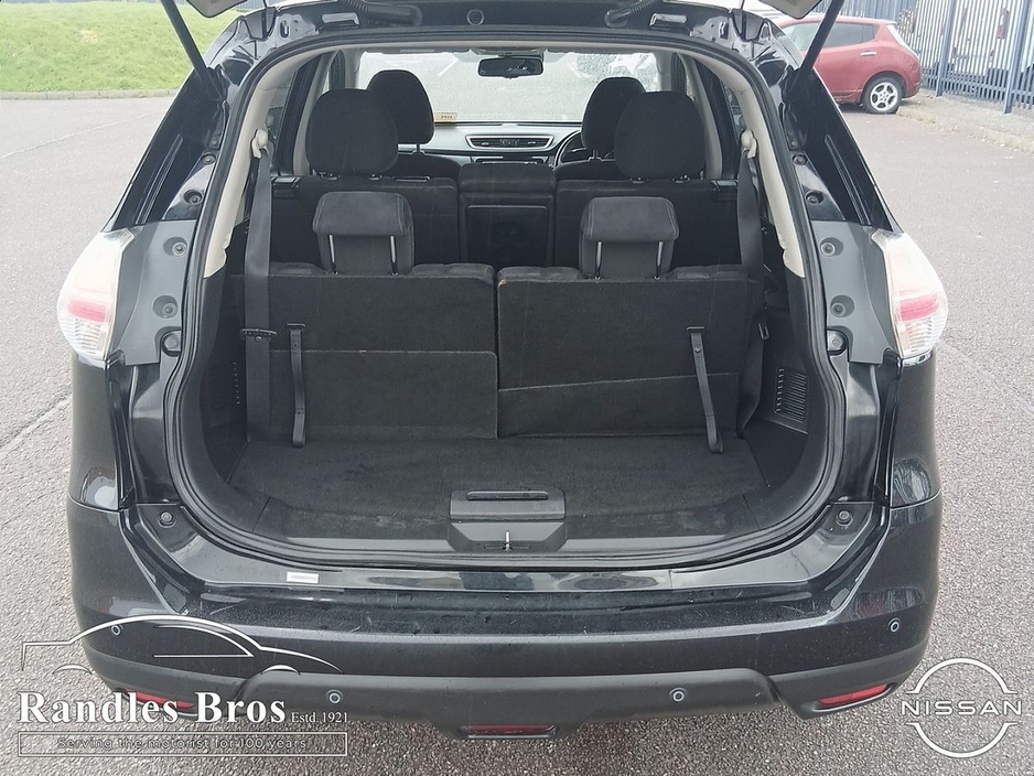 2016 Nissan X-Trail - image 15