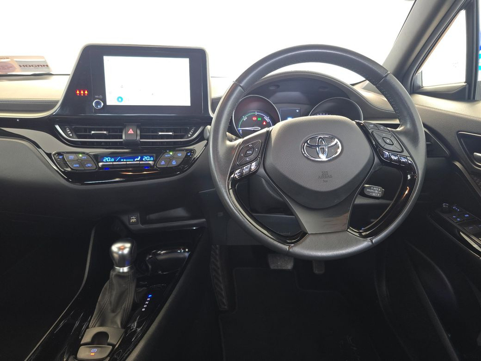 2023 Toyota C-HR - image 7