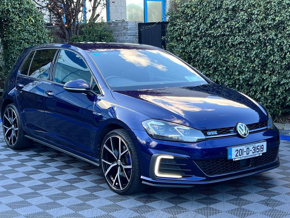 2020 Volkswagen Golf - image 15