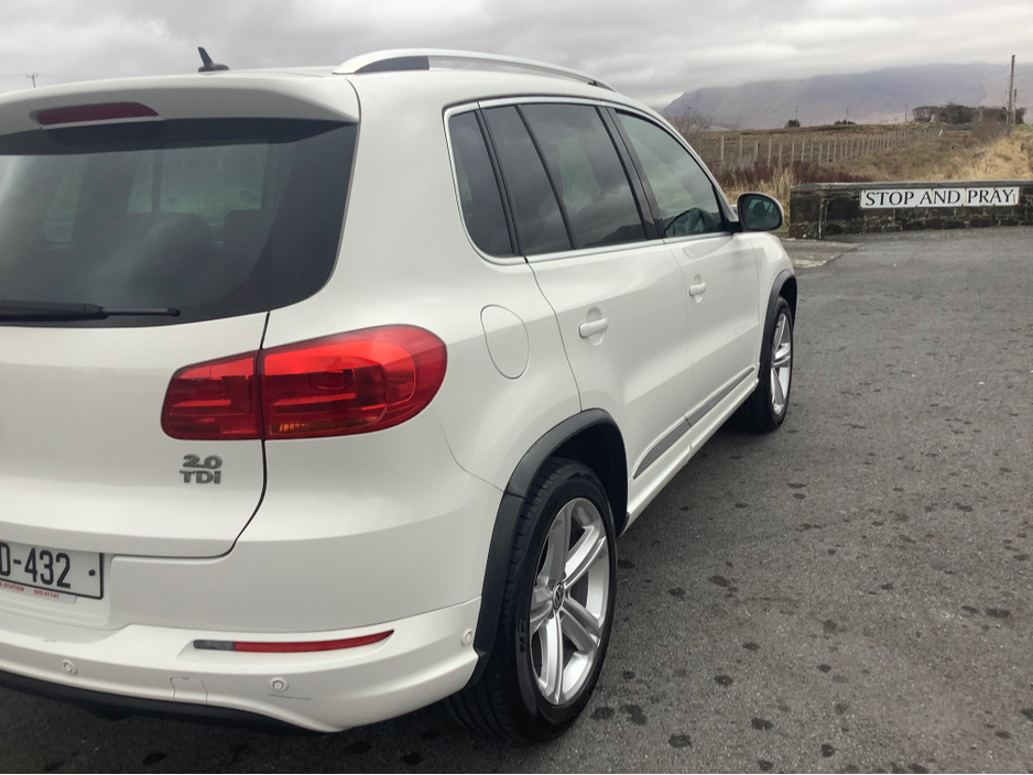 2014 Volkswagen Tiguan - image 12
