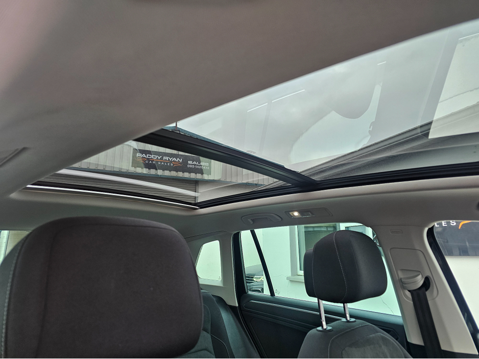 2019 Volkswagen Tiguan R-LINE 2.0 TDI MANUAL 6SPEED FWD 150HP 5DR €27,950