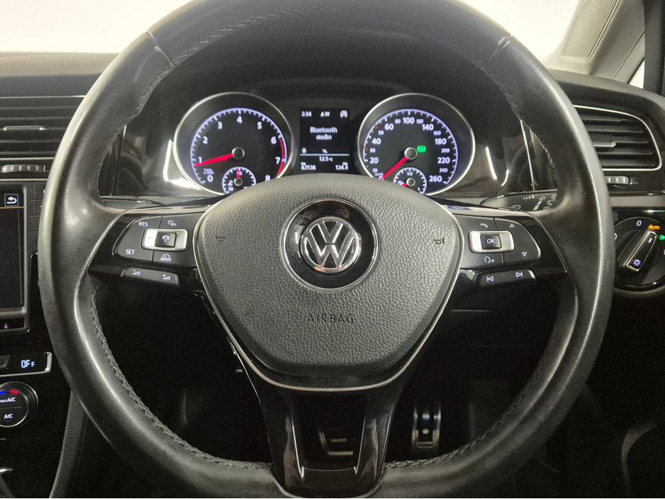 2016 Volkswagen Golf **HIGHLINE**ONLY 82000KMS**ALCANTARA SEATS**17" ALLOYS DIAMOND CUT**LANES ASSIST**KEYLESS ENTRY AND START**ADAPTIVE CRUISE CONTROL**DUAL ZONE CLIMATE CONTROL**REVERSE CAMERA**BLUETOOTH STREAMING €15,499
