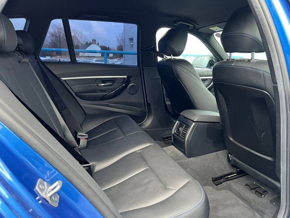 2018 BMW 3 Series 320d M-SPORT COMPETITION TOURING // LEATHER HEATED M-SPORT SEATS // REVERSE CAMERA // NEW 20" M3 COMP ALLOYS €26,900