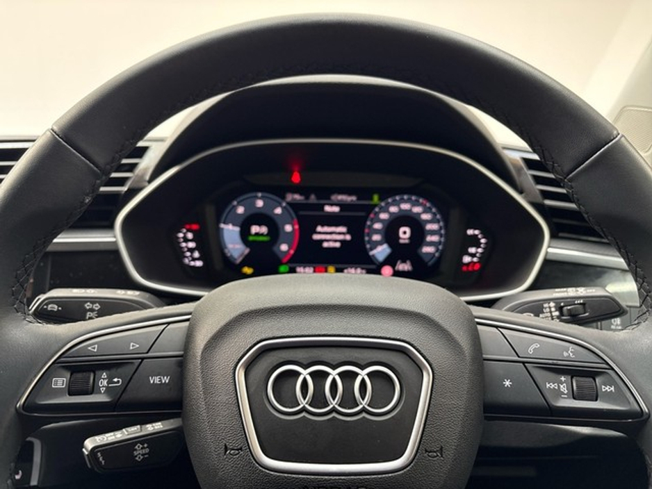 2025 Audi Q3 - image 15