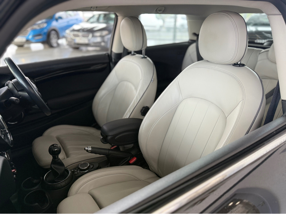 2015 MINI Hatch 1.5 3DR COOPER €9,950